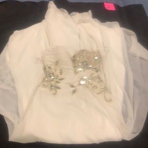 Beautiful beaded white dress. Size 8. Worn once.